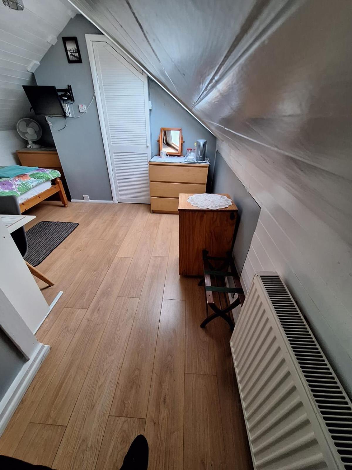 Harrow B & B Екстериор снимка