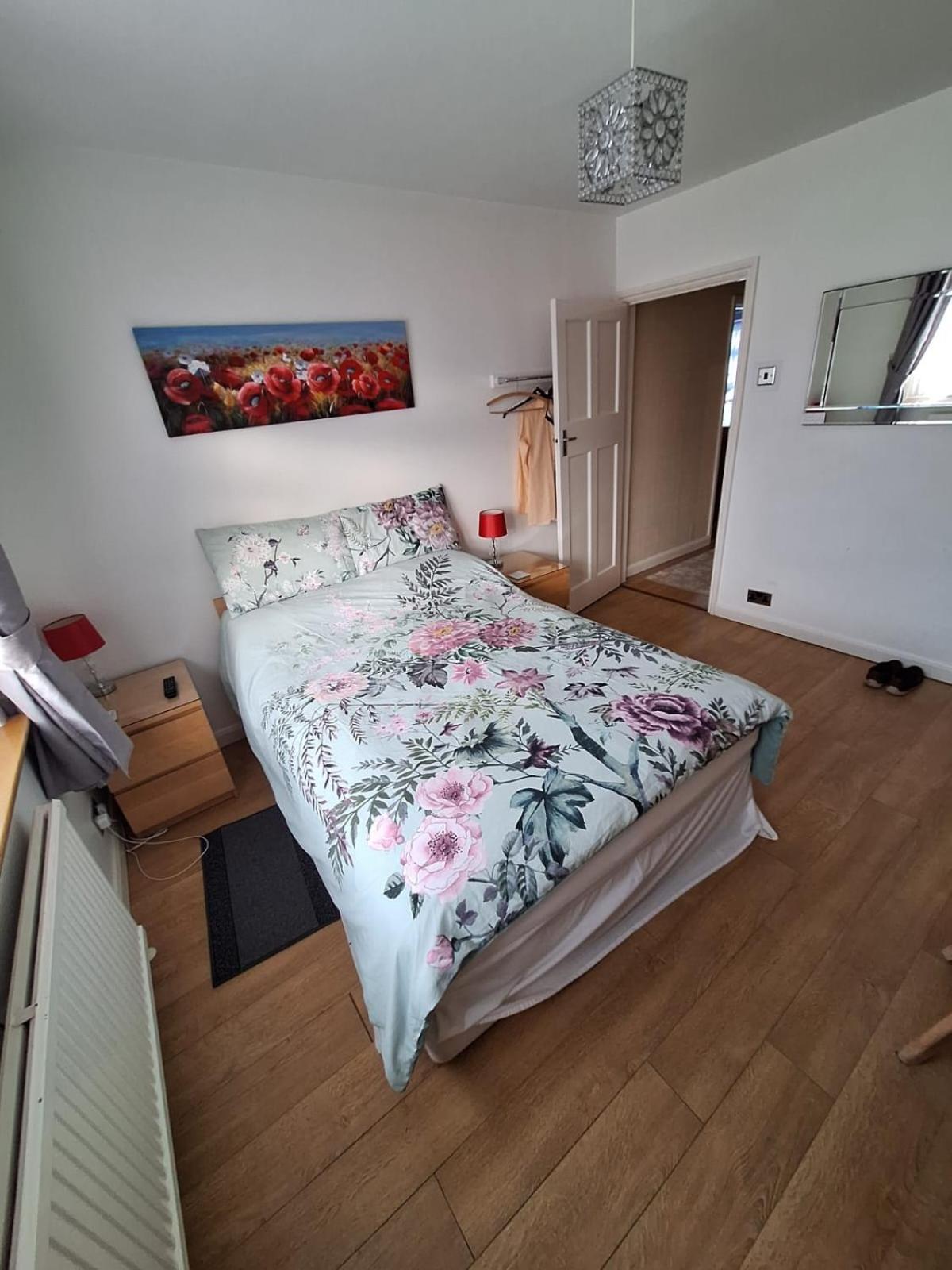 Harrow B & B Екстериор снимка